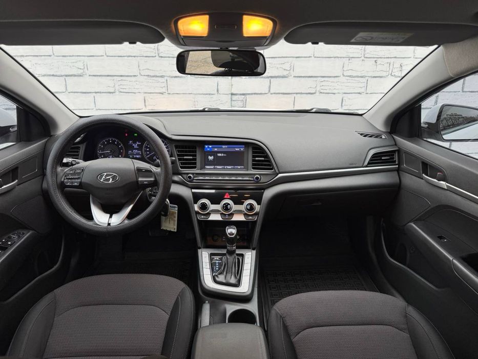 Hyundai Elantra 1.6Газ/Бенз Car Invest Ukraine Лізинг