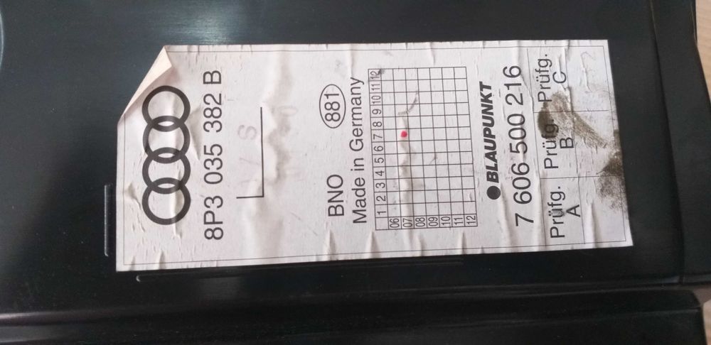 Tuba subwoofer Audi A3 8P