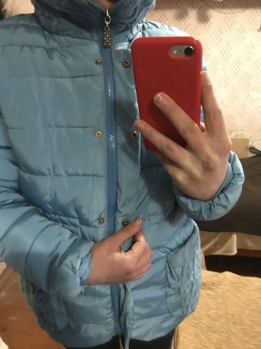 Курточка жіноча