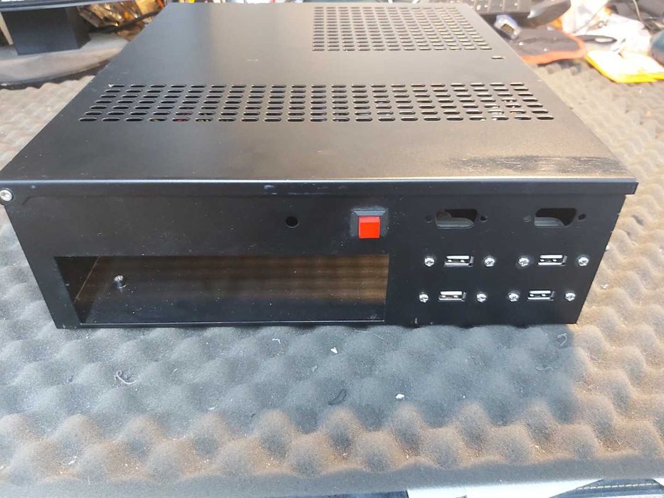 Caixa mini-itx com fonte de alimentação 500W