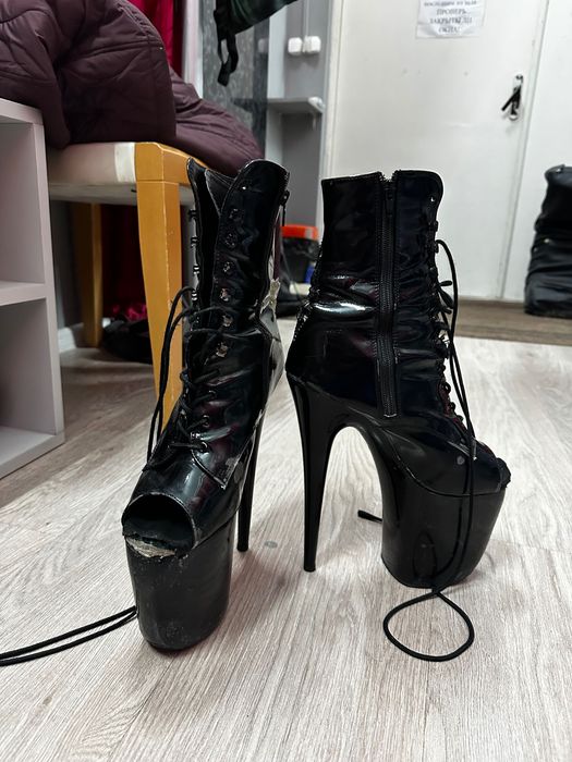 Стрипи Pleaser 39 розмір