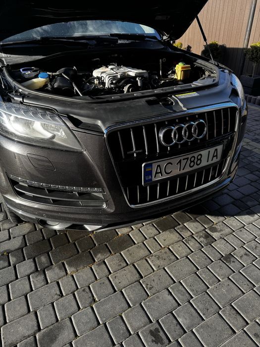 Продам Audi q7 3.0 tfsi
