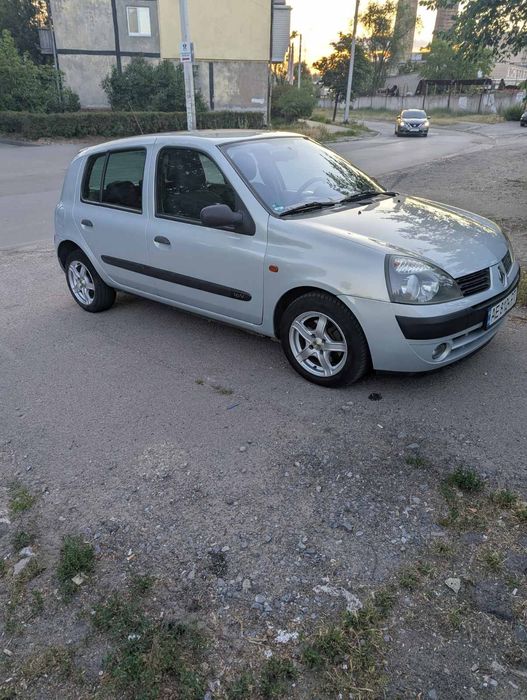 Renault Clio 1.2 бензин