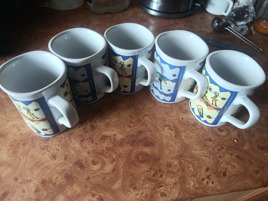 Kubki 5 sztuk. Prima.