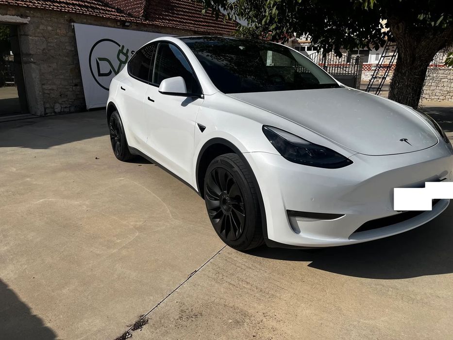 Tesla Model Y Long Range Dual Motor AWD