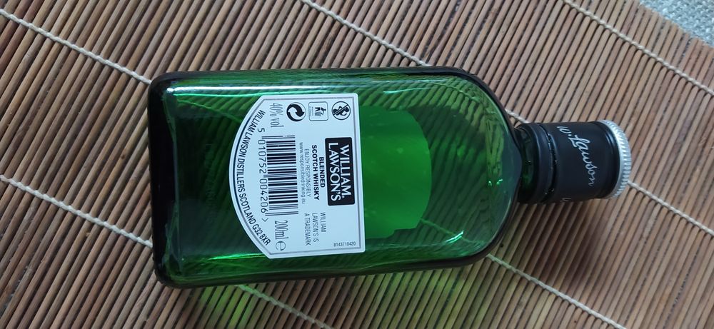 Garrafa de whisky 200ml