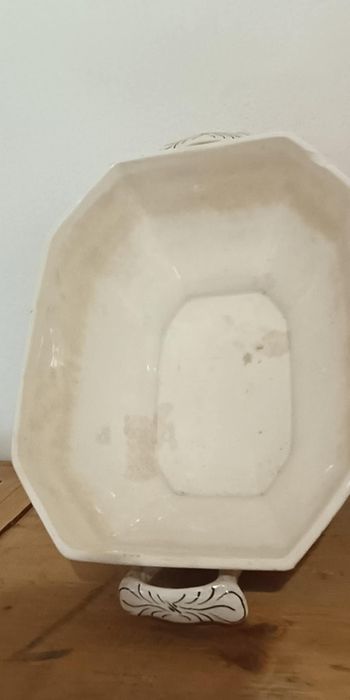 Terrina Sacavém oitavada com flores 
Envio precisa ser mais 5 kg