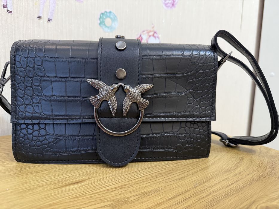 Продам сумку Pinko