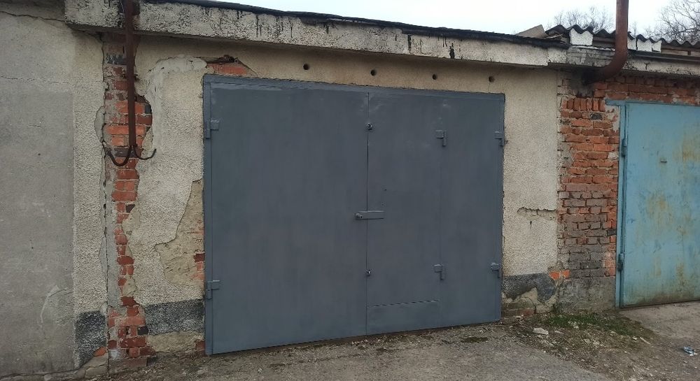 Продам гараж Мукачево І.Франка