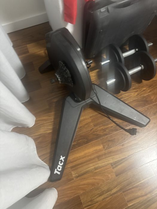 Rolo Interativo Tacx Flux S