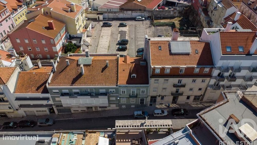 Apartamento T4 em Campolide de 86 m2
