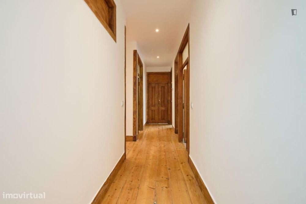 Quarto - localizado em Avenida da Liberdade Lisbon