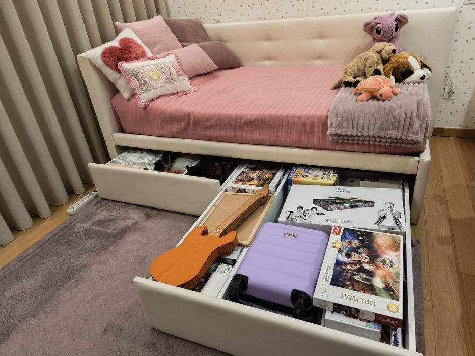 Cama Solteiro com arrumação