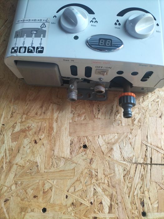 Przenośny gazowy podgrzewacz do wody  firmy qlima