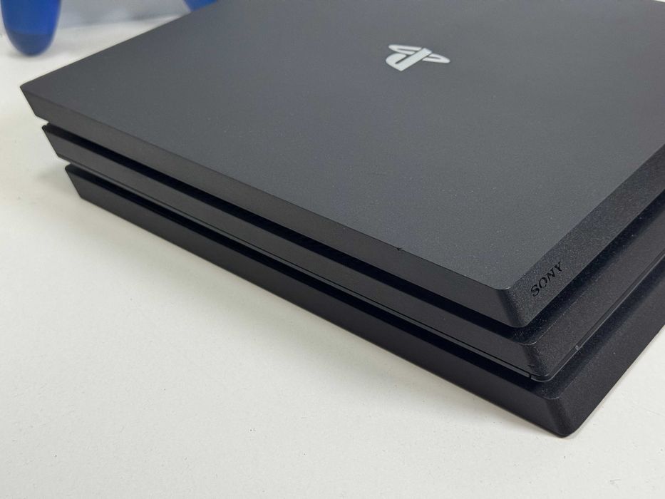 Konsola PlayStation 4 Pro CUH-7216B 1TB z Padem Super Stan