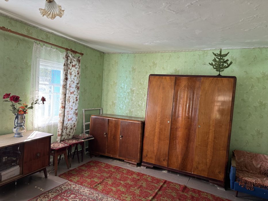 Продажться будинок