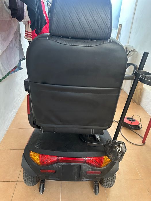 Mobility scooter