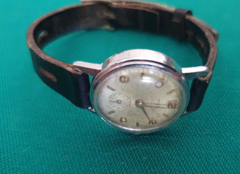 Relógio de pulso de Senhora - Atletic Sport - de corda - muito antigo