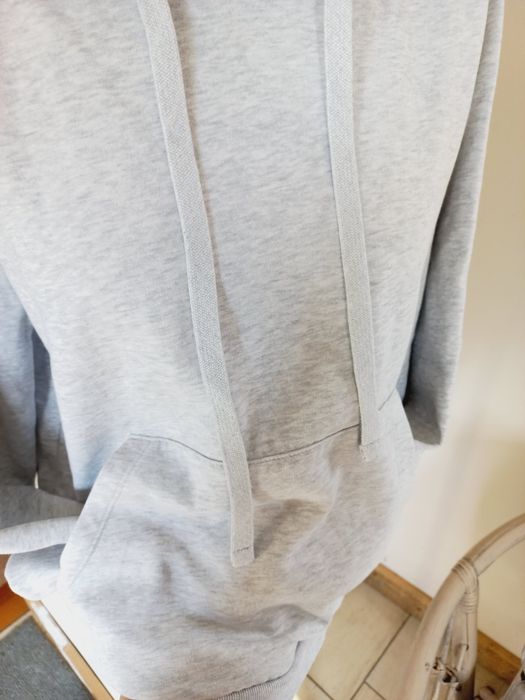 Bluza sportowa kangurek M  Stan idealny