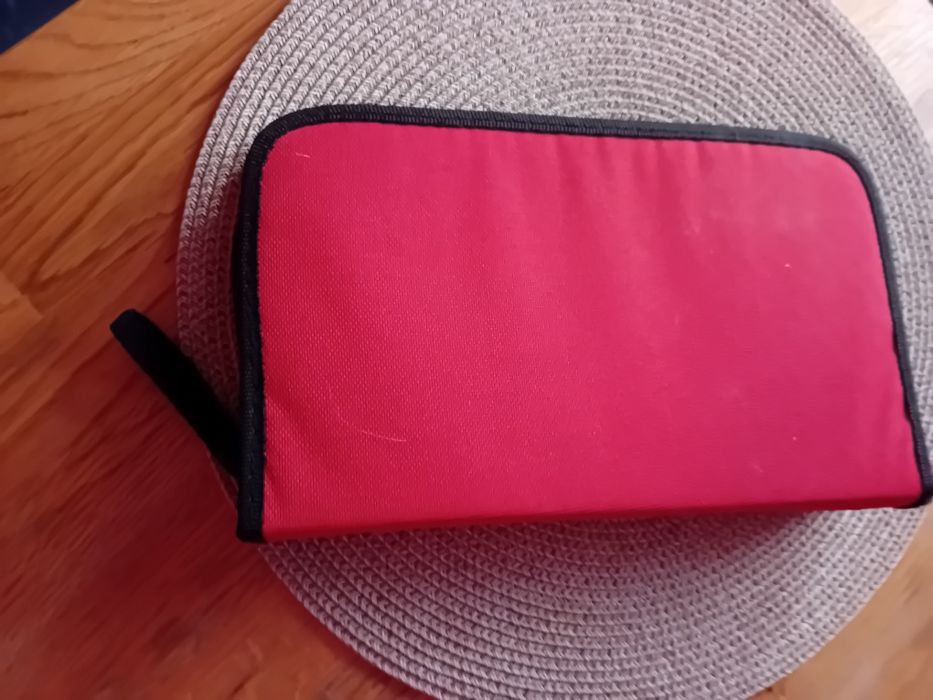 Duże etui na płyty CD