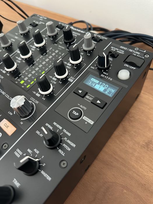 Pioneer DJM 450 - Mesa Mistura