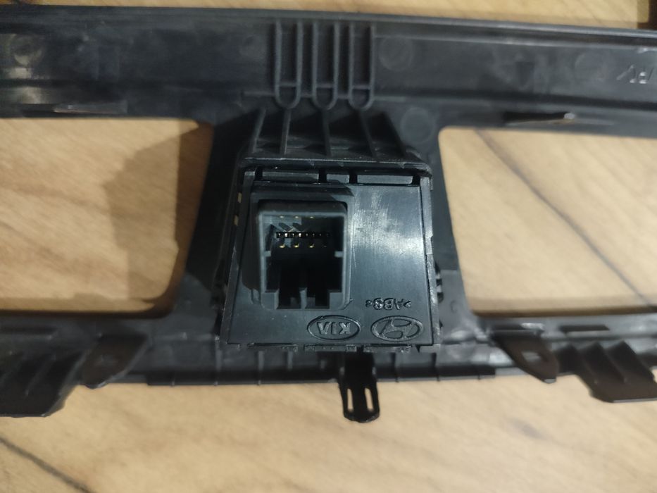 Ramka radia Hyundai i20 od 2015