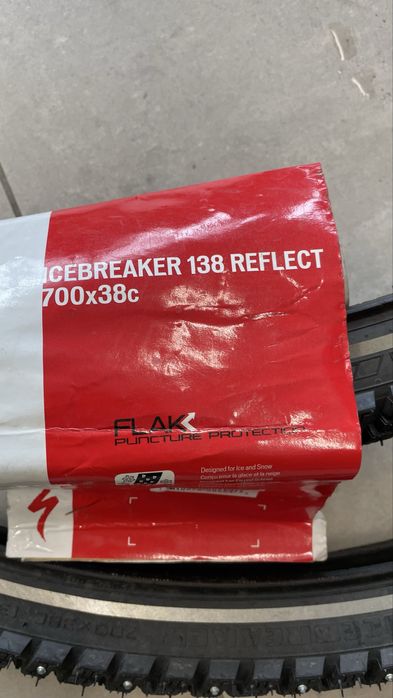 Opony zimowe Icebreaker specialized