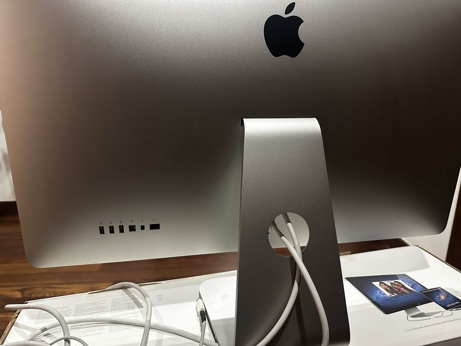 Apple Thunderbolt Display 27”