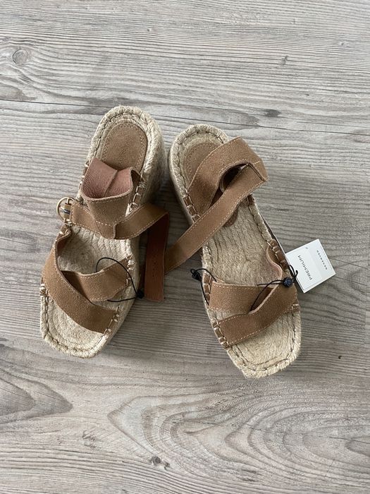 Nowe sandały na platformie reserved rozmiar 39 skórzane