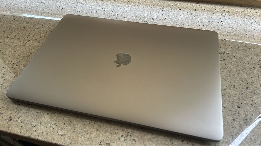 Apple Macbook Pro 15 16gb ram