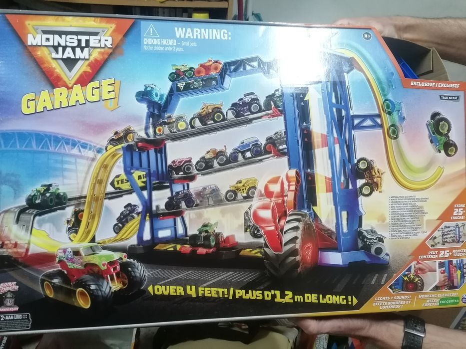Garagem de carros - Monster Jam Garage