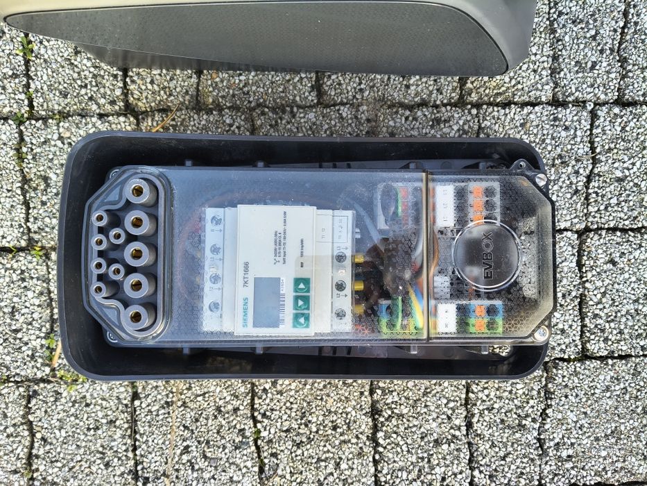 Ładowarka Evbox Elvi 11 kW  wallbox