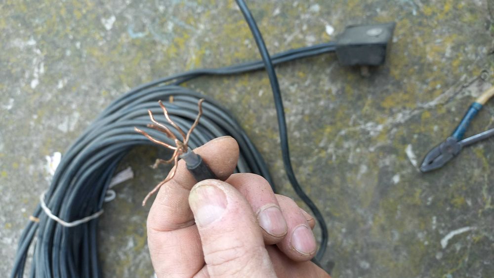 Продам кабель  50 м.