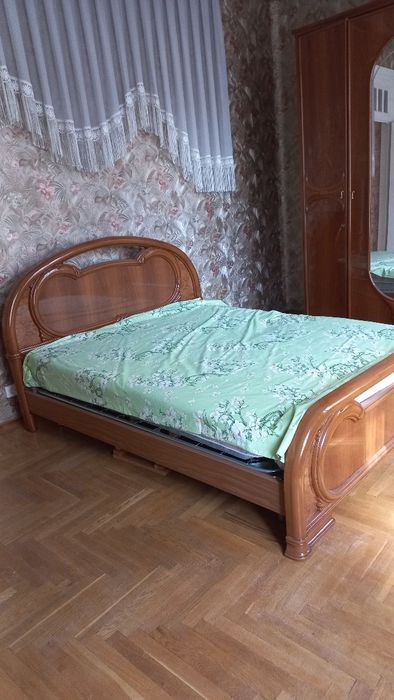 Ліжко двоспальне