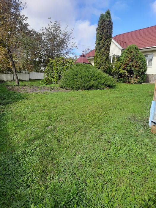 Продам будинок  к хорошому стані  кому потрібно  дзвоніть.