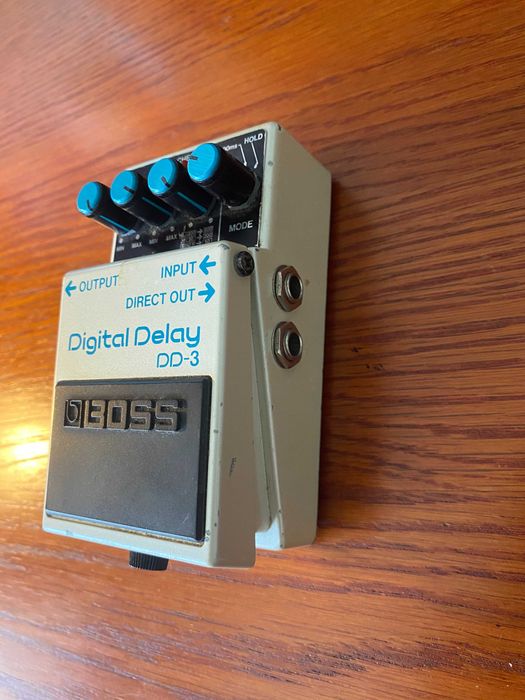 Boss DD-3 Digital Delay — Pedal de guitarra