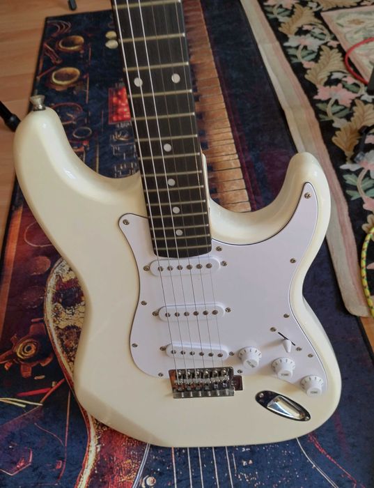 Harley Benton ST-20 WH Standard guitarra electrica sem uso nova
