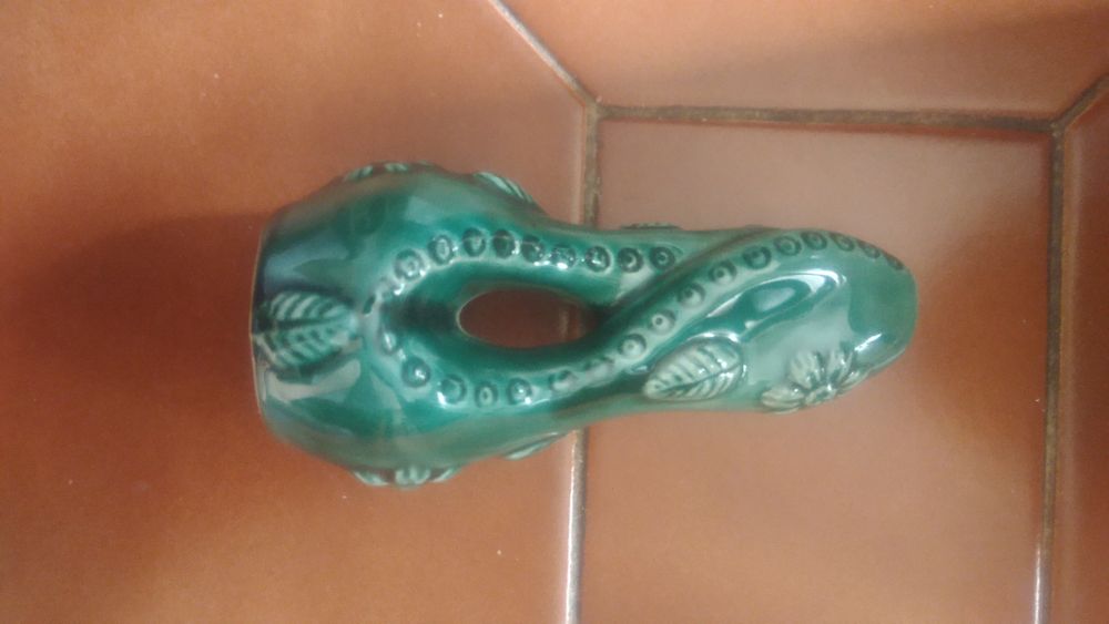 Biblos, bule, jarra verde