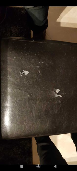 Mesa de vidro com 6 cadeiras e aparador