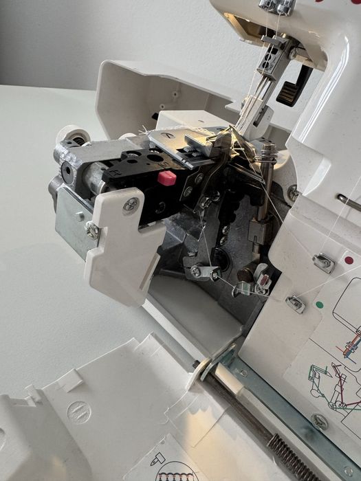 Owerlok Janome 990D 4-nitkowy z mereżką