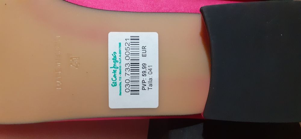 OPORTUNIDADE: Sapatos Novos Zendra - 41