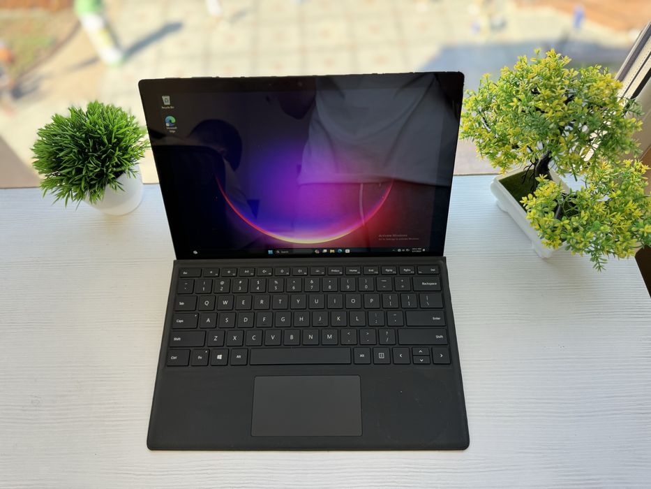 Microsoft Surface Pro 4  IPS 12.3" 3K IPS i5 8/256GB Wifi !