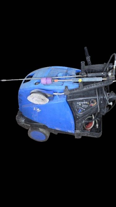 Професійна мойка KARCHER с нагревом воды ВЫСОКОГО ДАВЛЕНИЯ