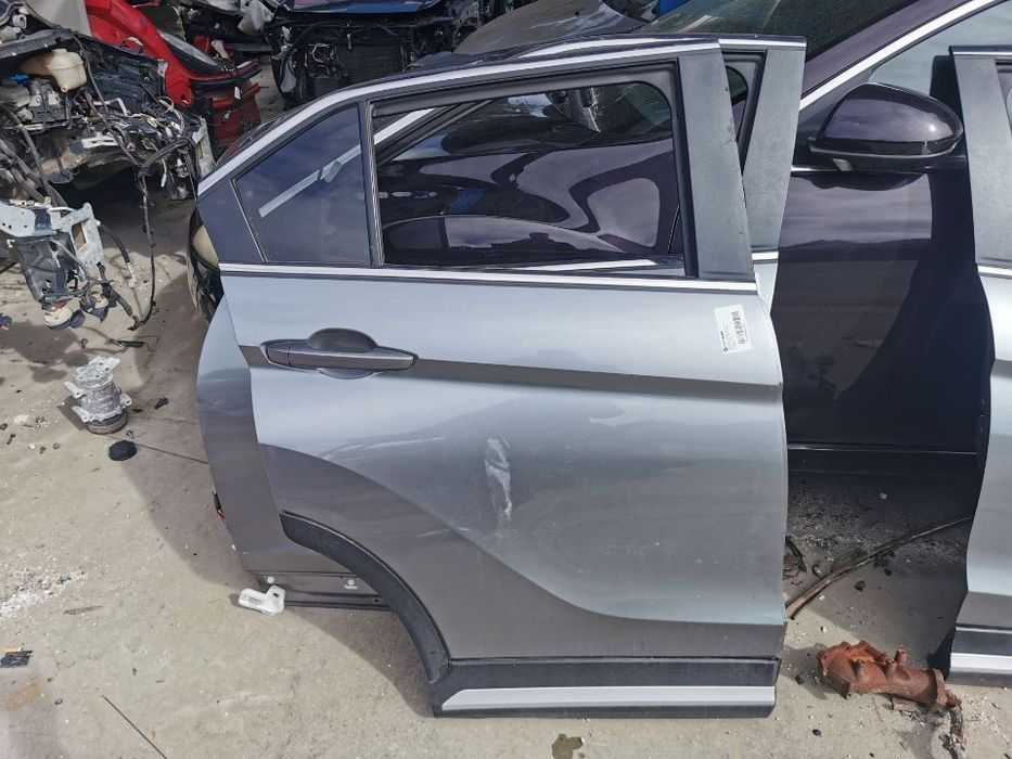 Porta Tras Direita Mitsubishi Eclipse Cross do ano 2017