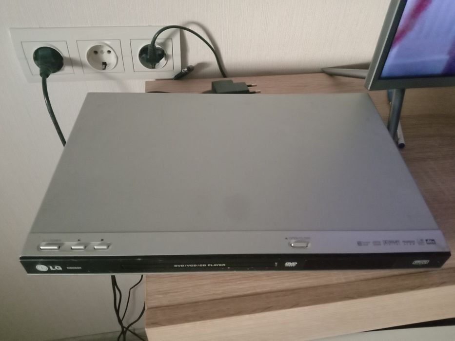 DVD плеер LG б/у