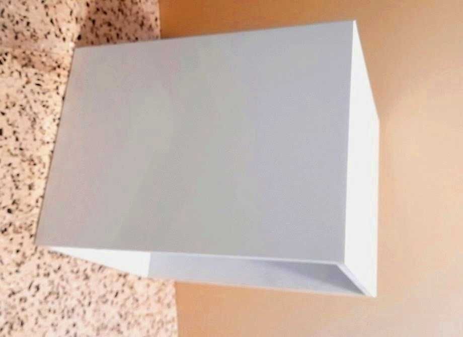 Mesa de Cabeceira / Estante / Nicho