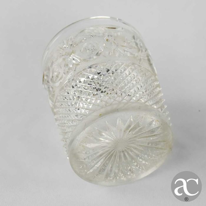 Par de copos em cristal lapidado da Vista Alegre 1ª metade do séc. XIX