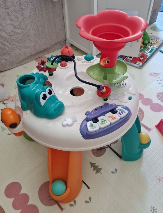 Stolik interaktywny zabawka