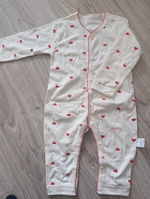 Чоловічок новий  бавовняний на дівчинку 74