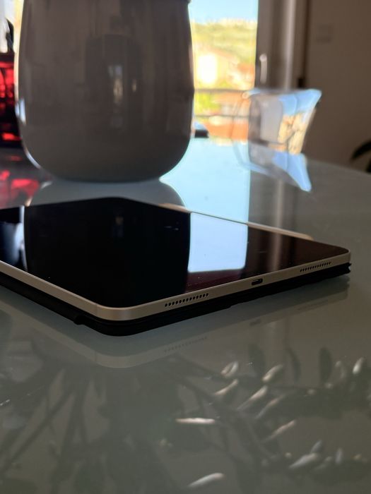 iPad Pro 11" (256GB) Wi-Fi + Cellular + Teclado Apple + Apple Pencil